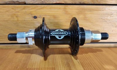 NOS &Kappa;έ&nu;&tau;&rho;&omicron; &Omicron;&pi;ί&sigma;&theta;&iota;&omicron; Chosen &Alpha;&lambda;&omicron;&upsilon;&mu;&iota;&nu;ί&omicron;&upsilon; &mu;&epsilon; &kappa;&lambda;&epsilon;&iota;&sigma;&tau;ά &rho;&omicron;&upsilon;&lambda;&epsilon;&mu;ά&nu; Rear Hub w/ Sealed Bearings Black 14mm - 48H