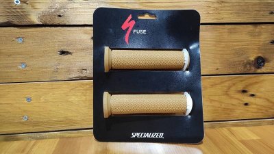 NOS NIB &Chi;&epsilon;&iota;&rho;&omicron;&lambda;&alpha;&beta;έ&sigmaf; Specialized Bmx Fuse Grips Brown Natural
