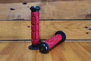 NOS &Chi;&epsilon;&iota;&rho;&omicron;&lambda;&alpha;&beta;έ&sigmaf; Odi Rogue BMX Grips Red