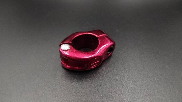 NOS &Sigma;&phi;&iota;&chi;&tau;&eta;&rho;ά&kappa;&iota; &Nu;&tau;ί&zeta;&alpha;&sigmaf; 'Mongoose/Dia Compe' STYLE MX 90s Hinges Seat Clamp 25.4mm Old/Mid School Bmx Red Ano